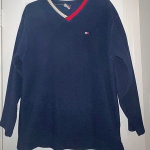 Cute tommy hillfiger sweat shirt. Color blue size L.